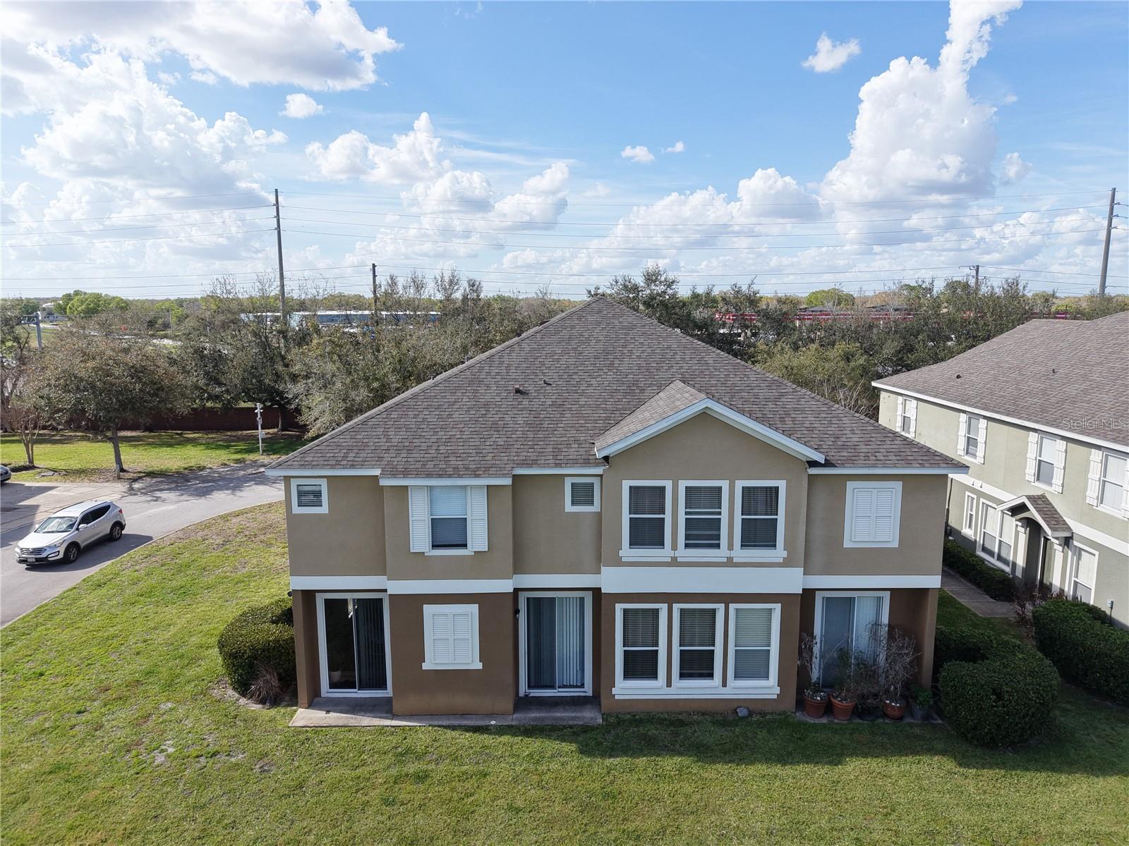 2018 Estancia Cir #c Property Photo 3