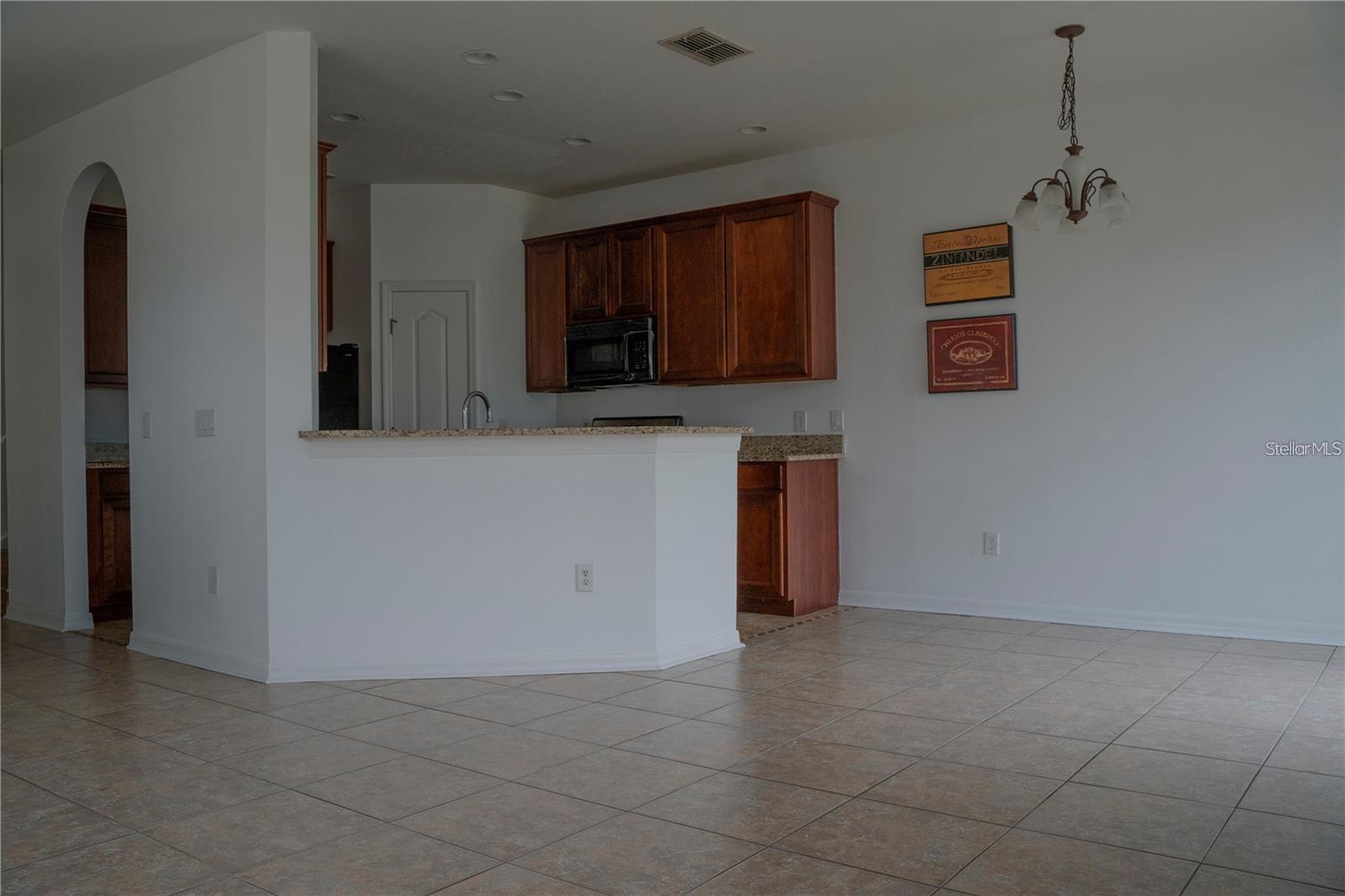 2018 Estancia Cir #c Property Photo 5