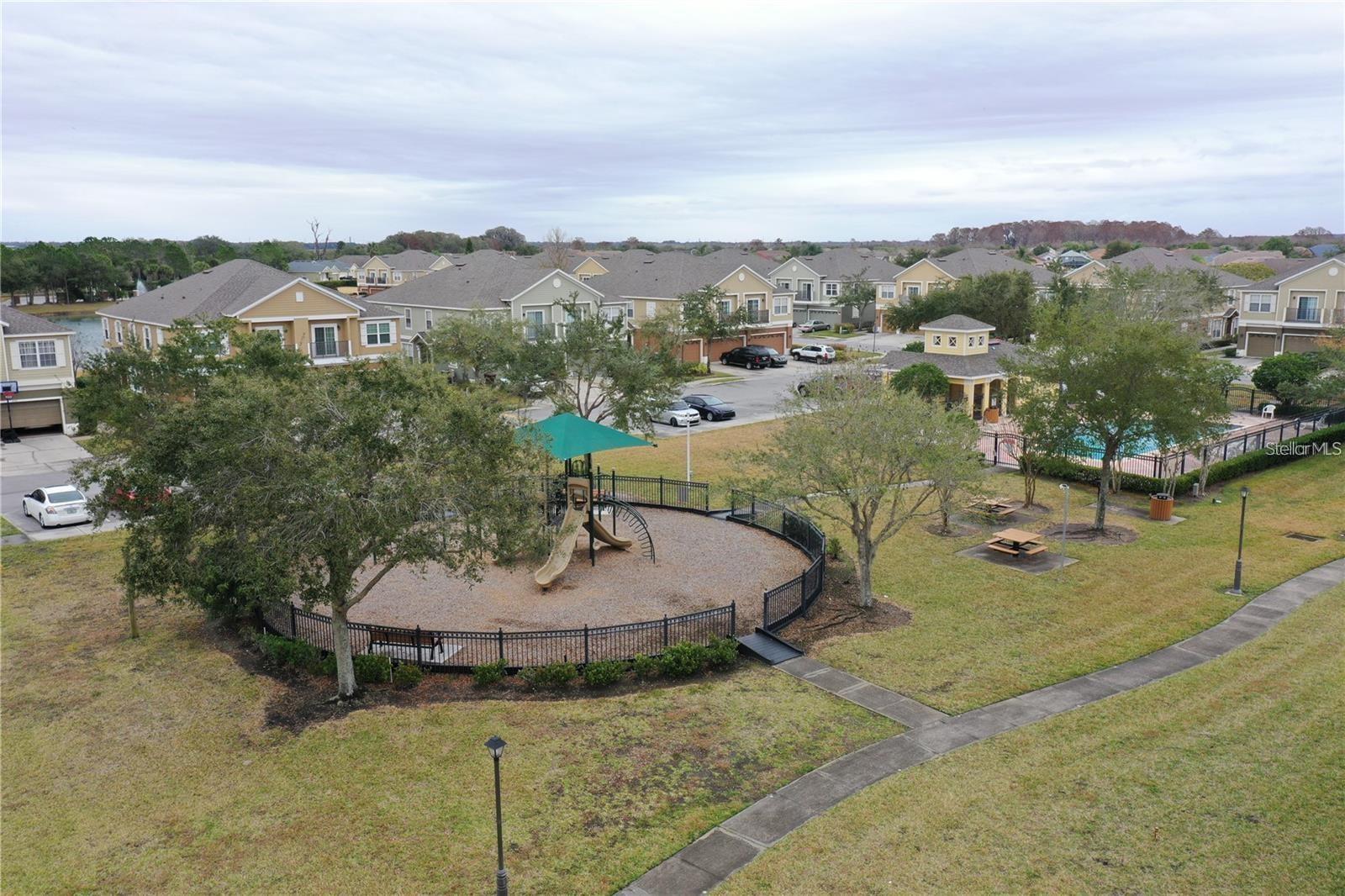 2018 Estancia Cir #c Property Photo 23