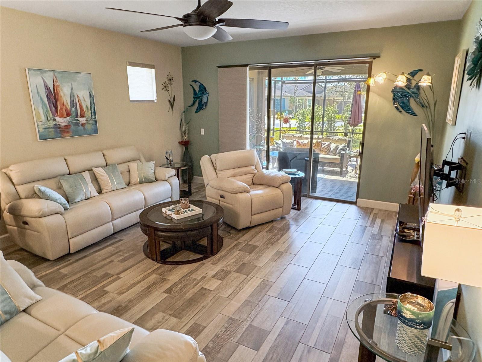 715 Asturias Rd Property Photo 4