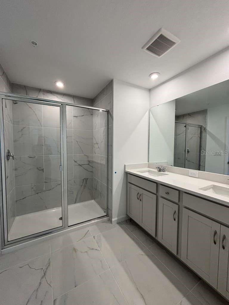 9872 Walkway Dr Property Photo 13