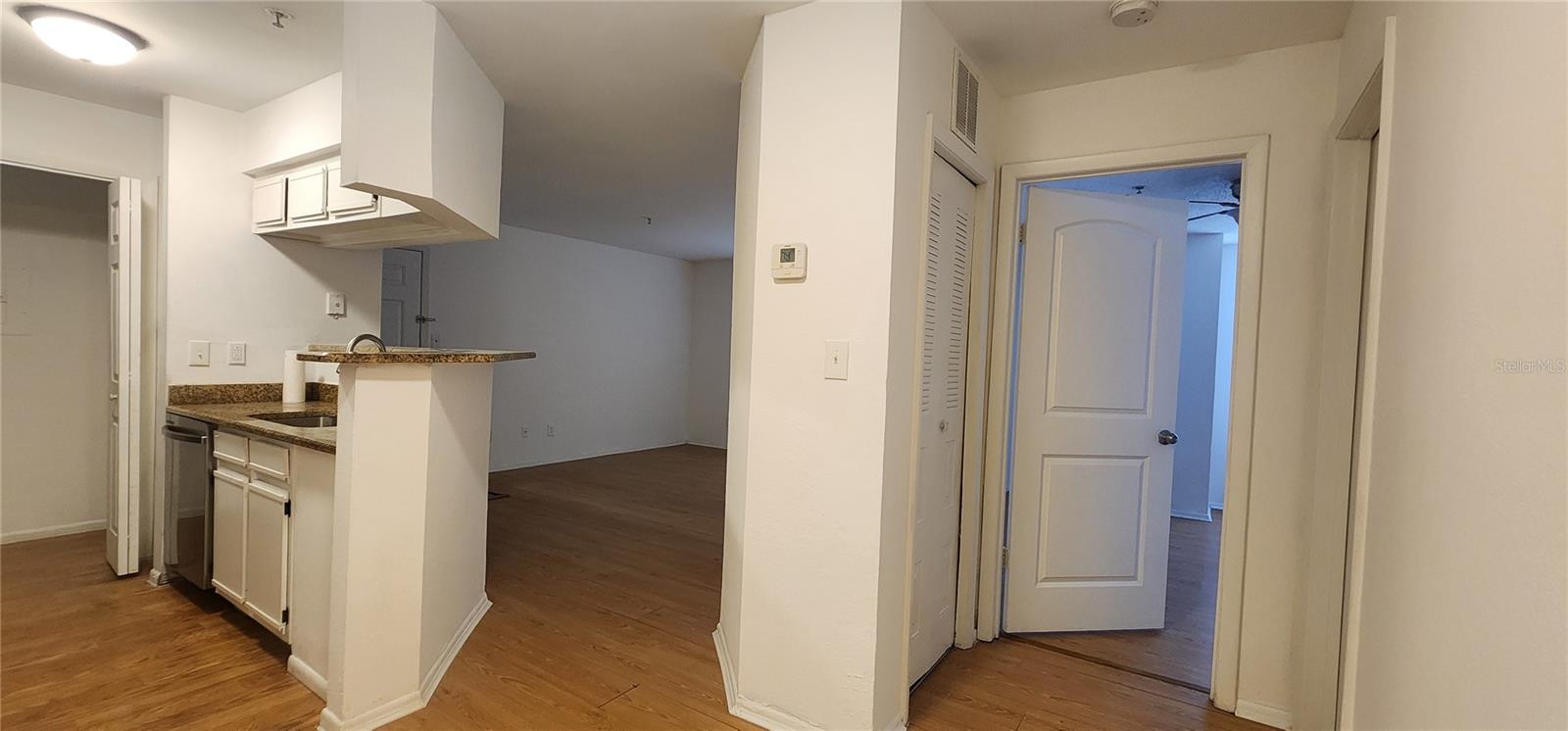 232 Afton Sq #108 Property Photo 18
