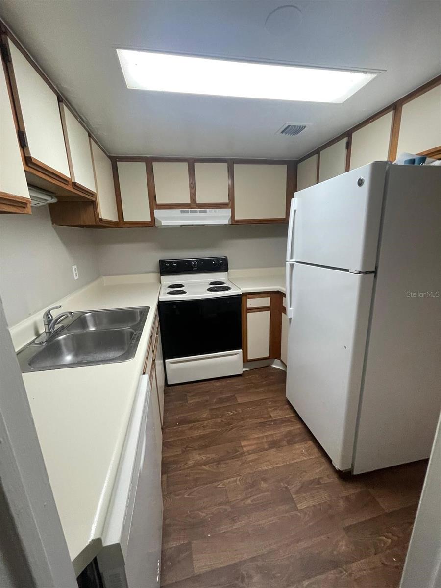 4149 S Semoran Blvd #15 Property Photo 2