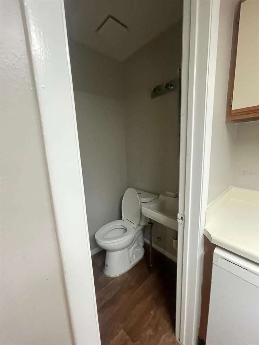 4149 S Semoran Blvd #15 Property Photo 3