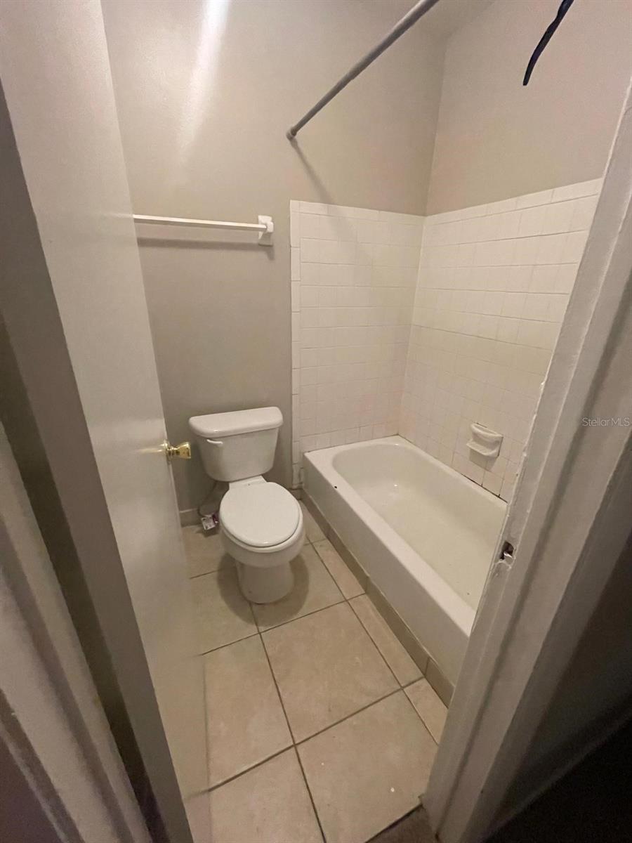 4149 S Semoran Blvd #15 Property Photo 4