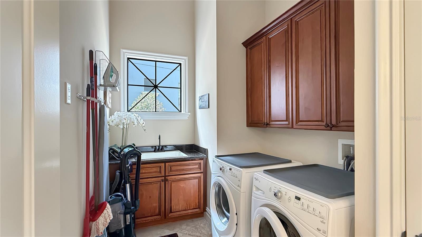 451 Muirfield Loop Property Photo 33