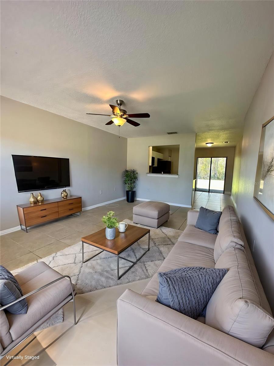 544 Imperial Pl Property Photo 3