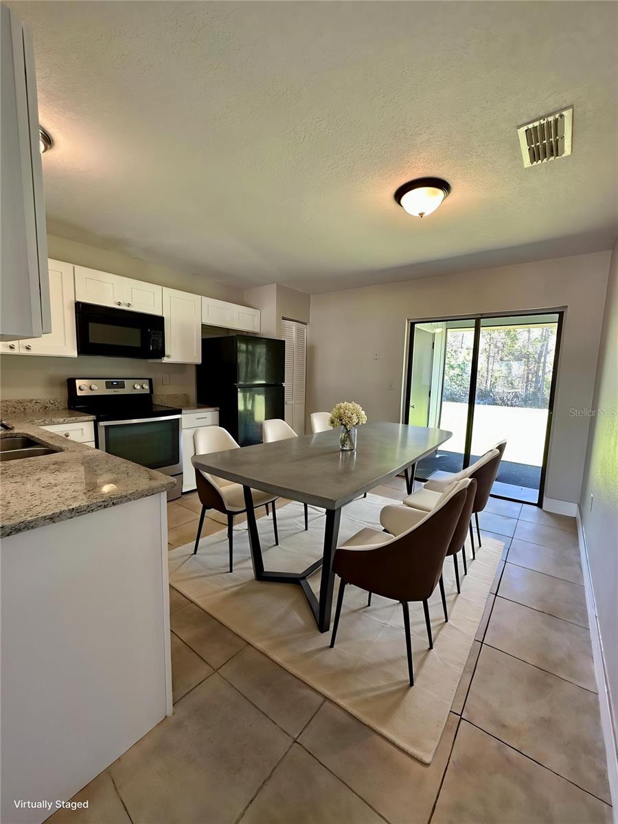 544 Imperial Pl Property Photo 5