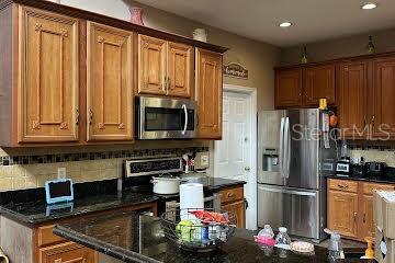 418 Marlberry Leaf Ct Property Photo 17