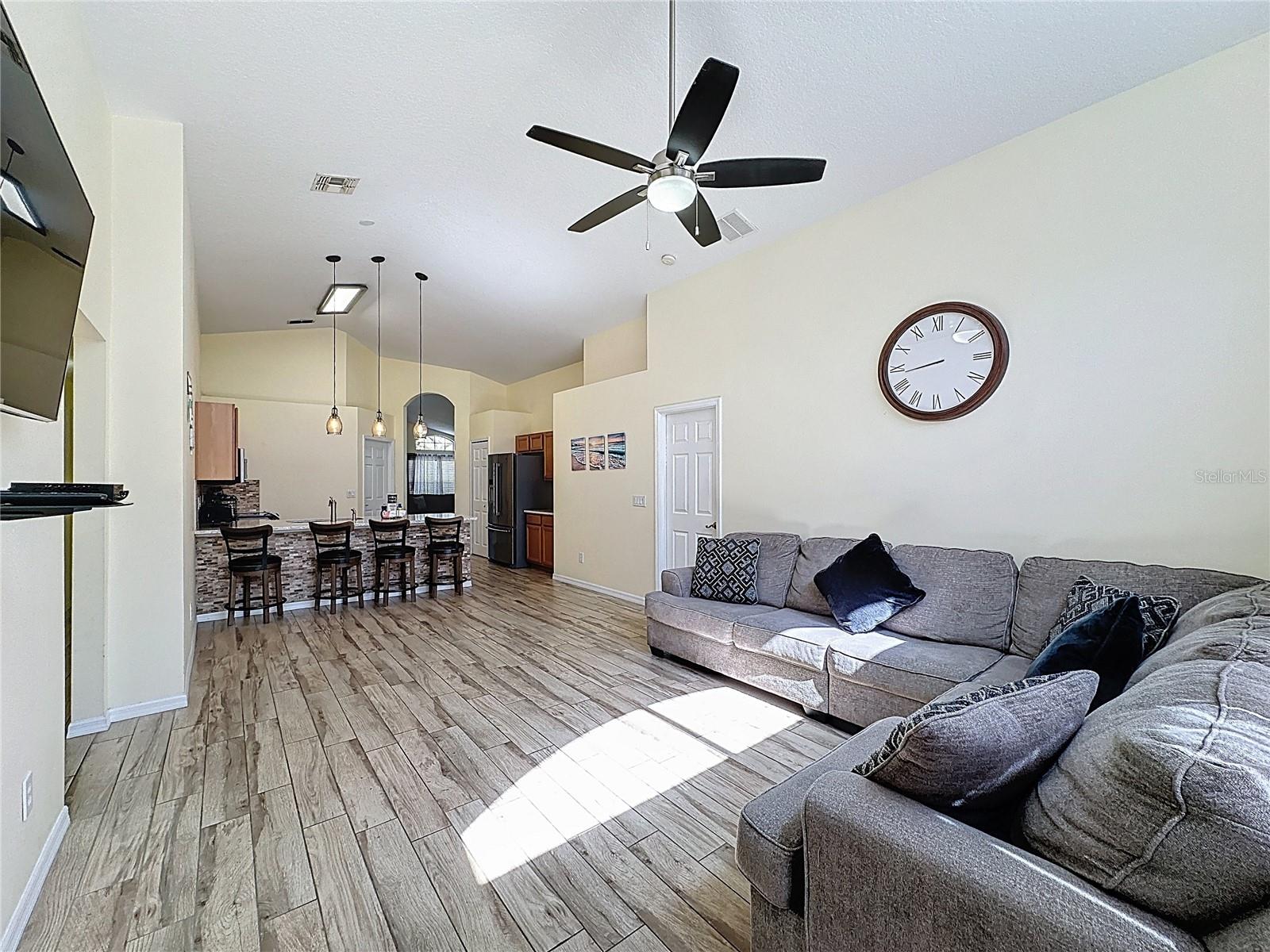 110 Rubino Dr Property Photo 15