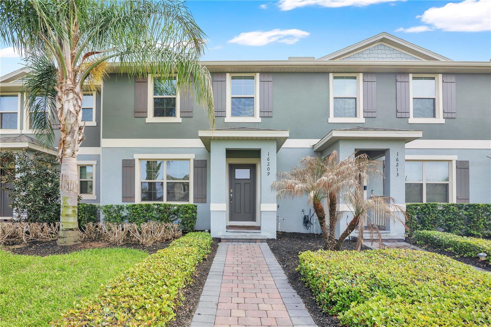 16209 Admirals Cove Ln Property Photo 1