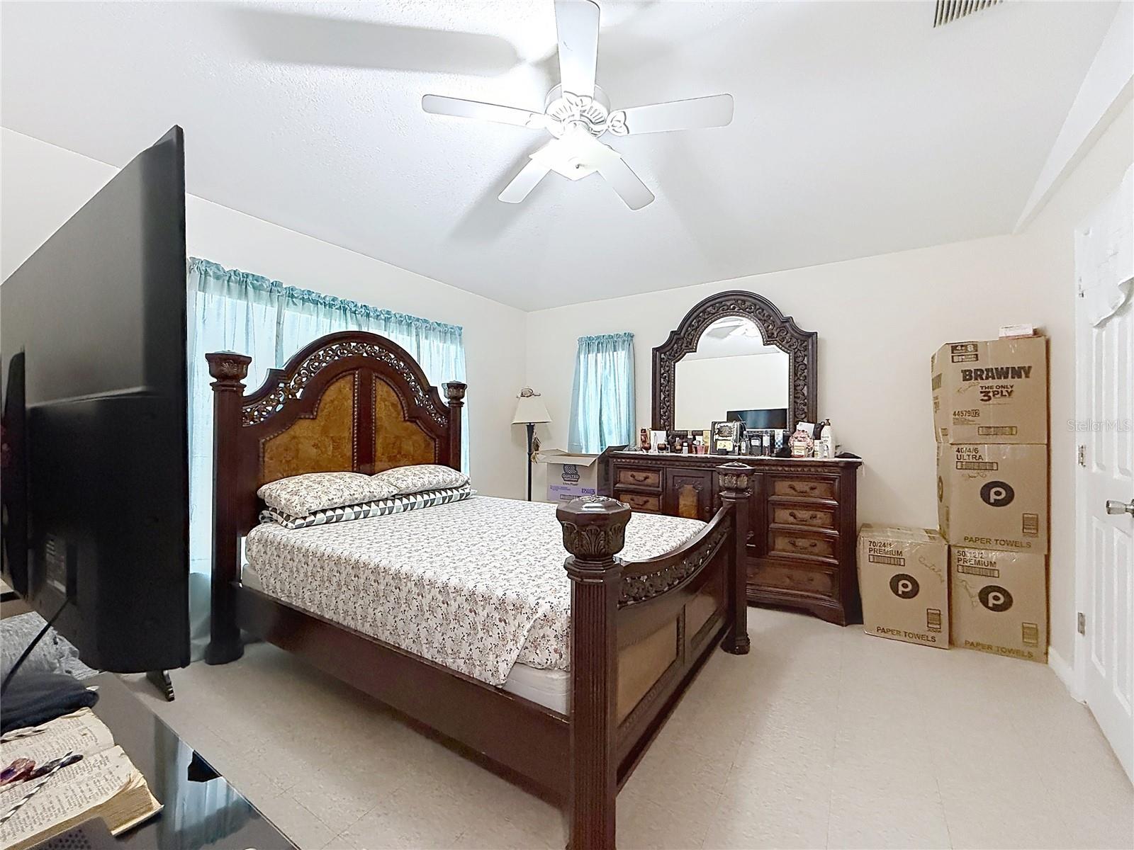 522-524 Imperial Pl Property Photo 23