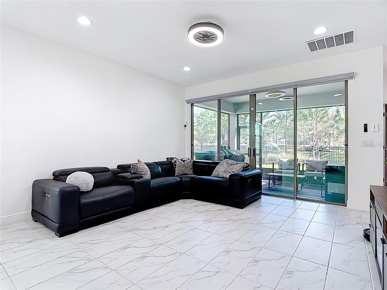 7541 Wing Span Way Property Photo 15
