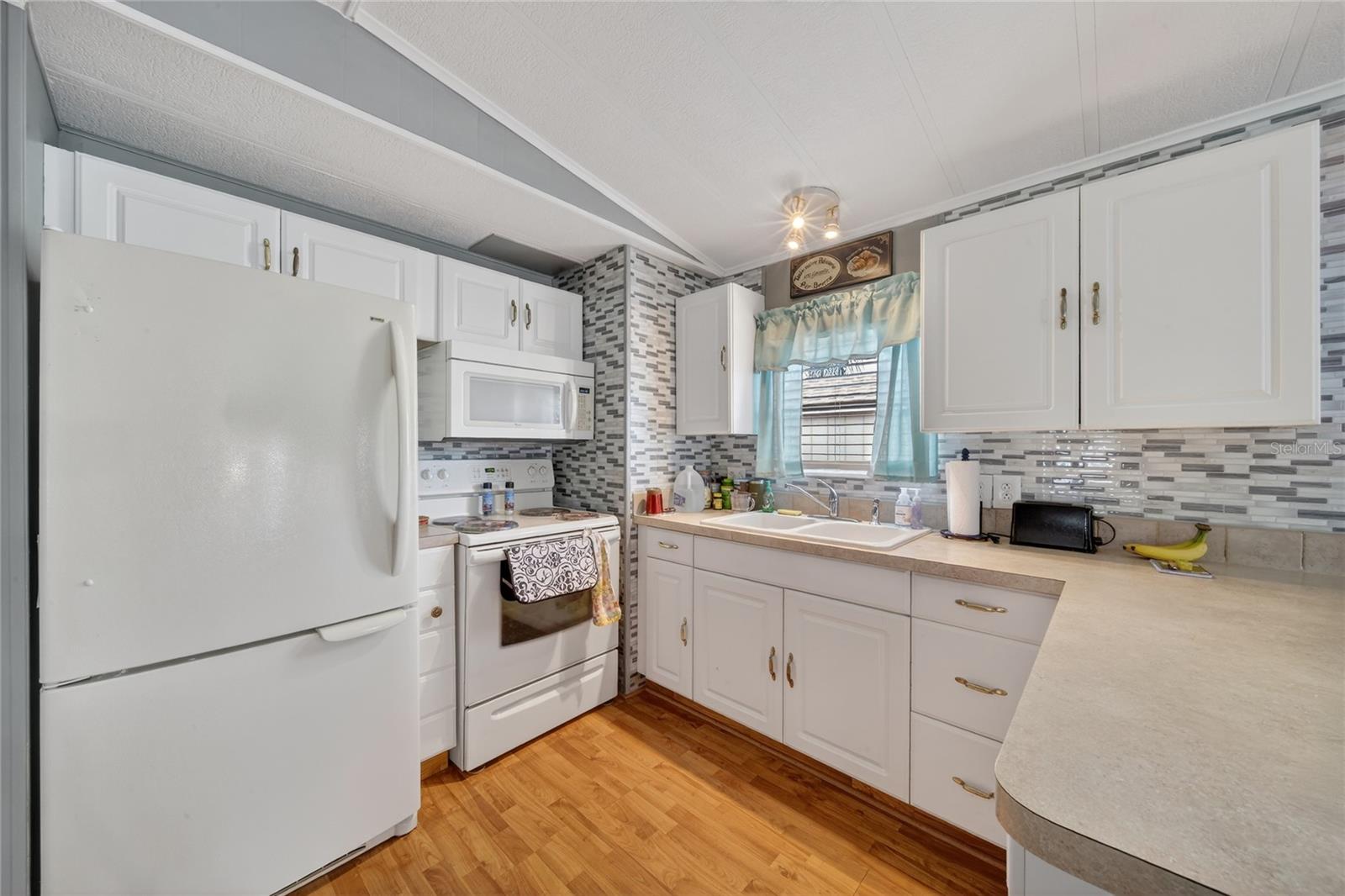251 Patterson Rd #d32 Property Photo 11