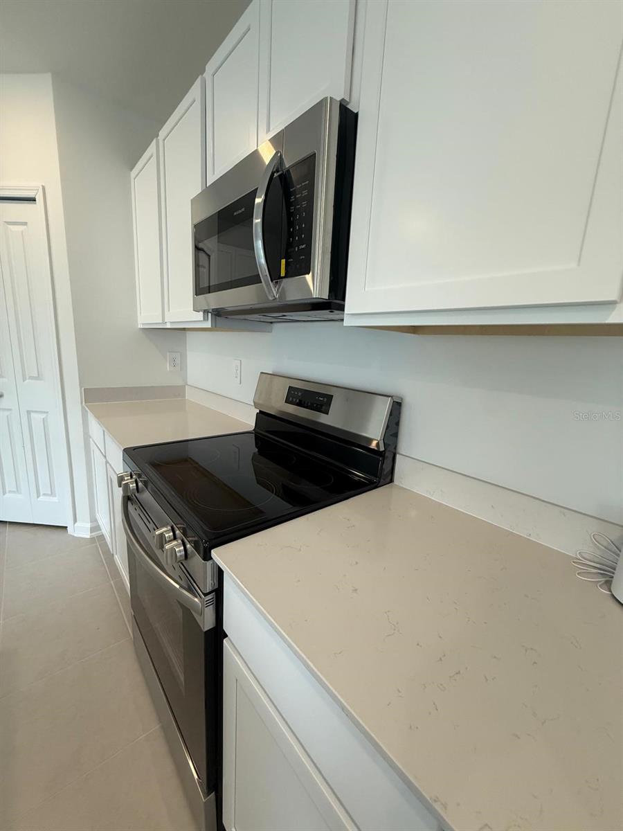 3634 Hardman Drive Property Photo 4