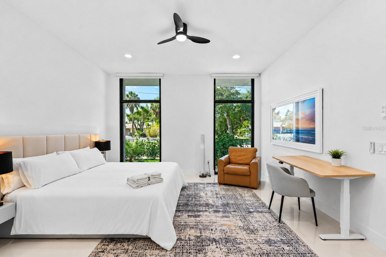 2441 Webber St Property Photo 23
