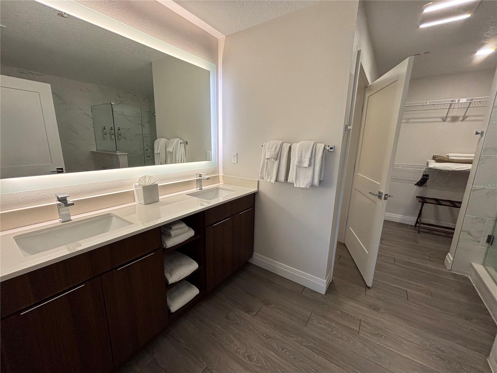 14501 Grove Resort Ave #2530 Property Photo 10
