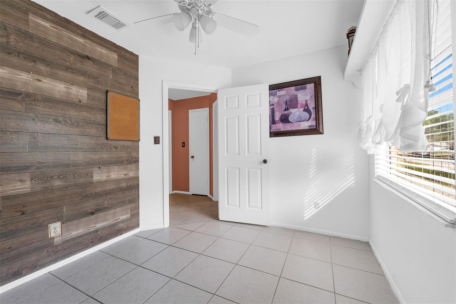8509 Lyonia Dr Property Photo 23