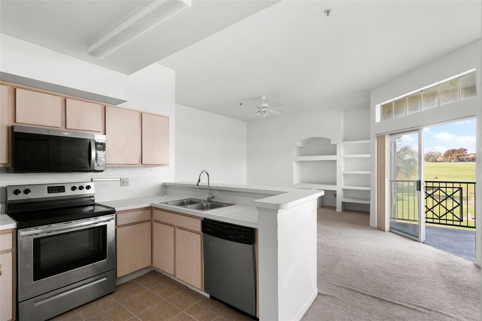 7320 Westpointe Blvd #533 Property Photo 15