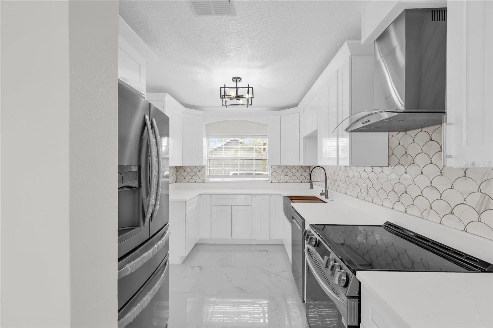 7506 Mott Ave Property Photo 9