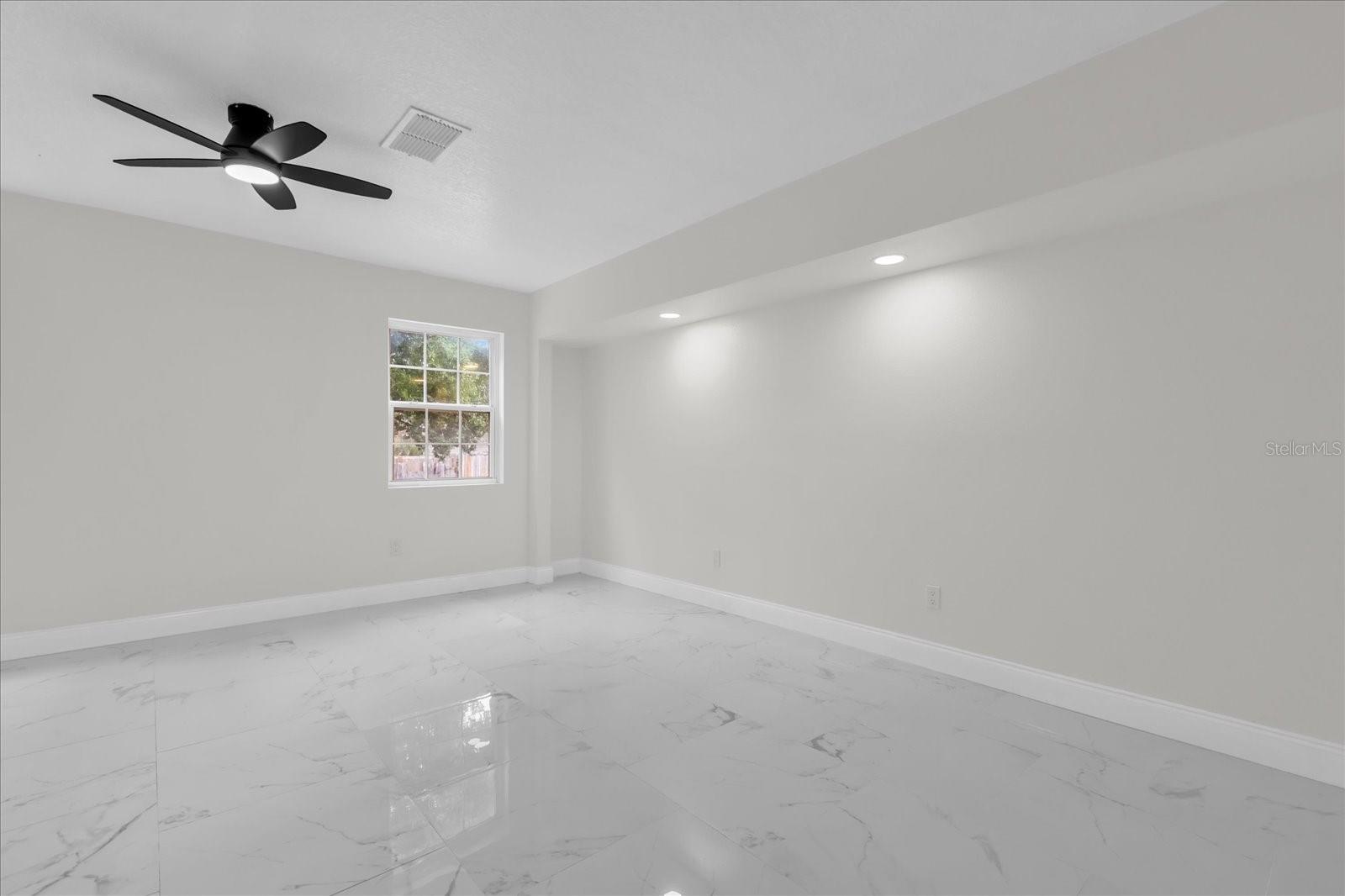 7506 Mott Ave Property Photo 11