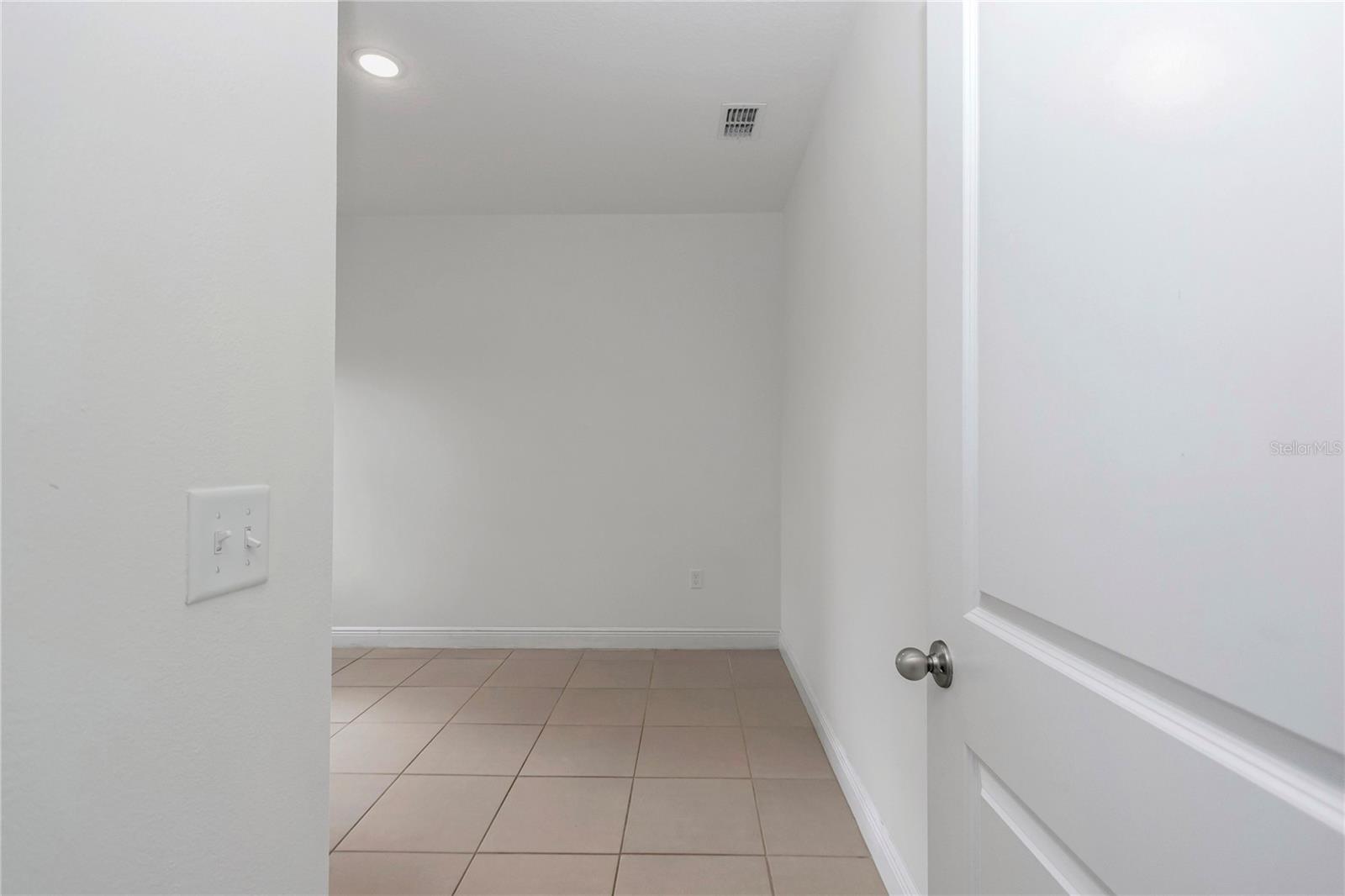 3650 Sw 128th Pl Property Photo 8