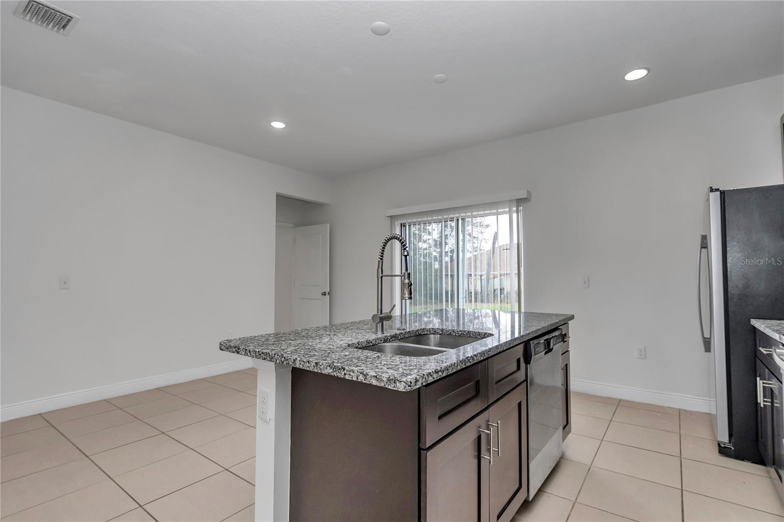 3650 Sw 128th Pl Property Photo 18