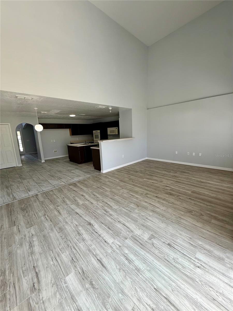 5445 Chandler Dr Property Photo 35