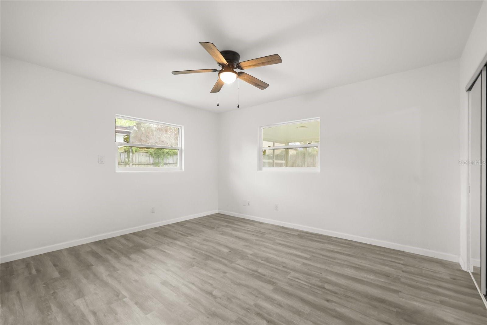 4528 S Shore Rd Property Photo 14