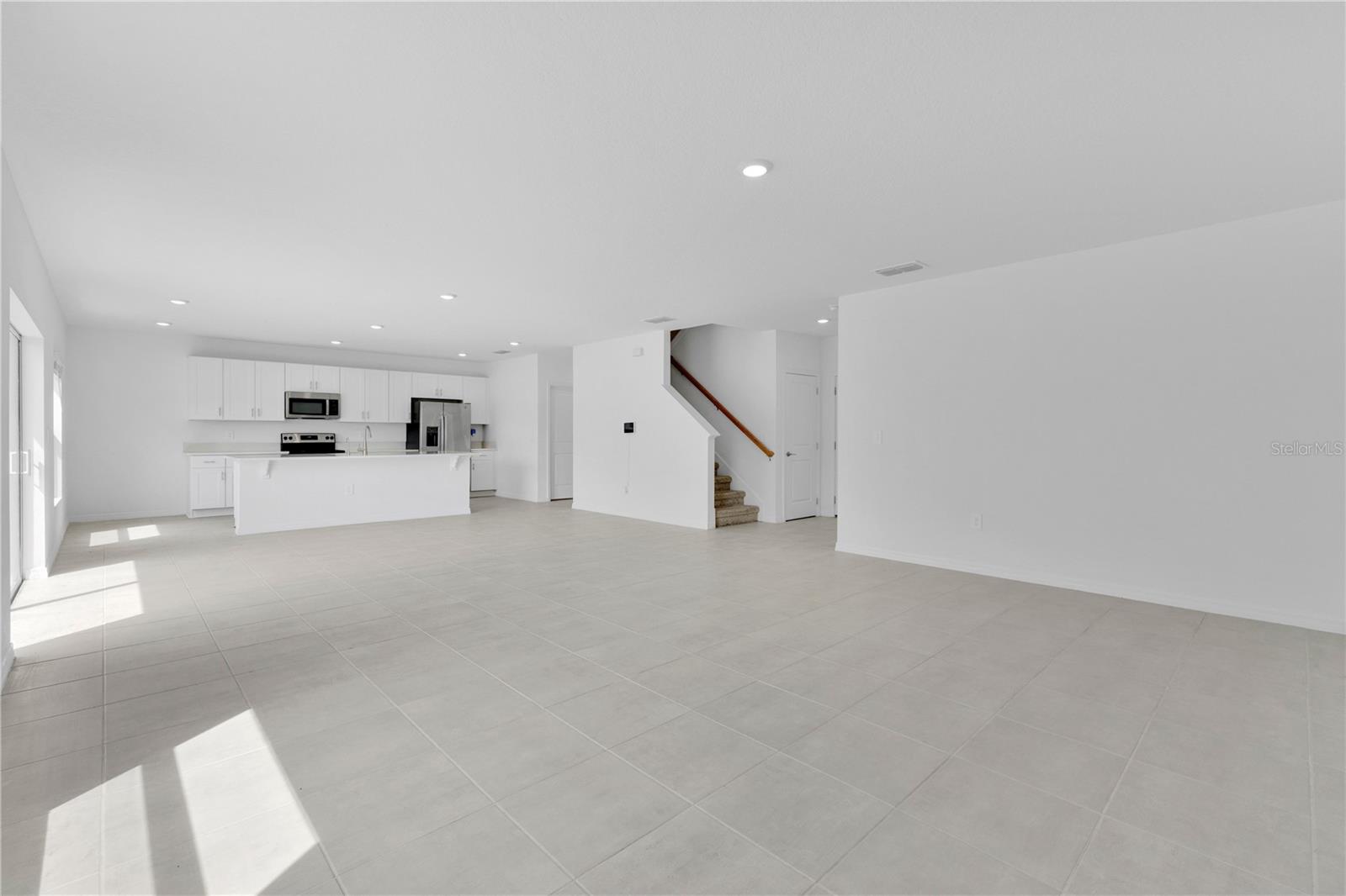 557 Pink Ibis Bnd Property Photo 2