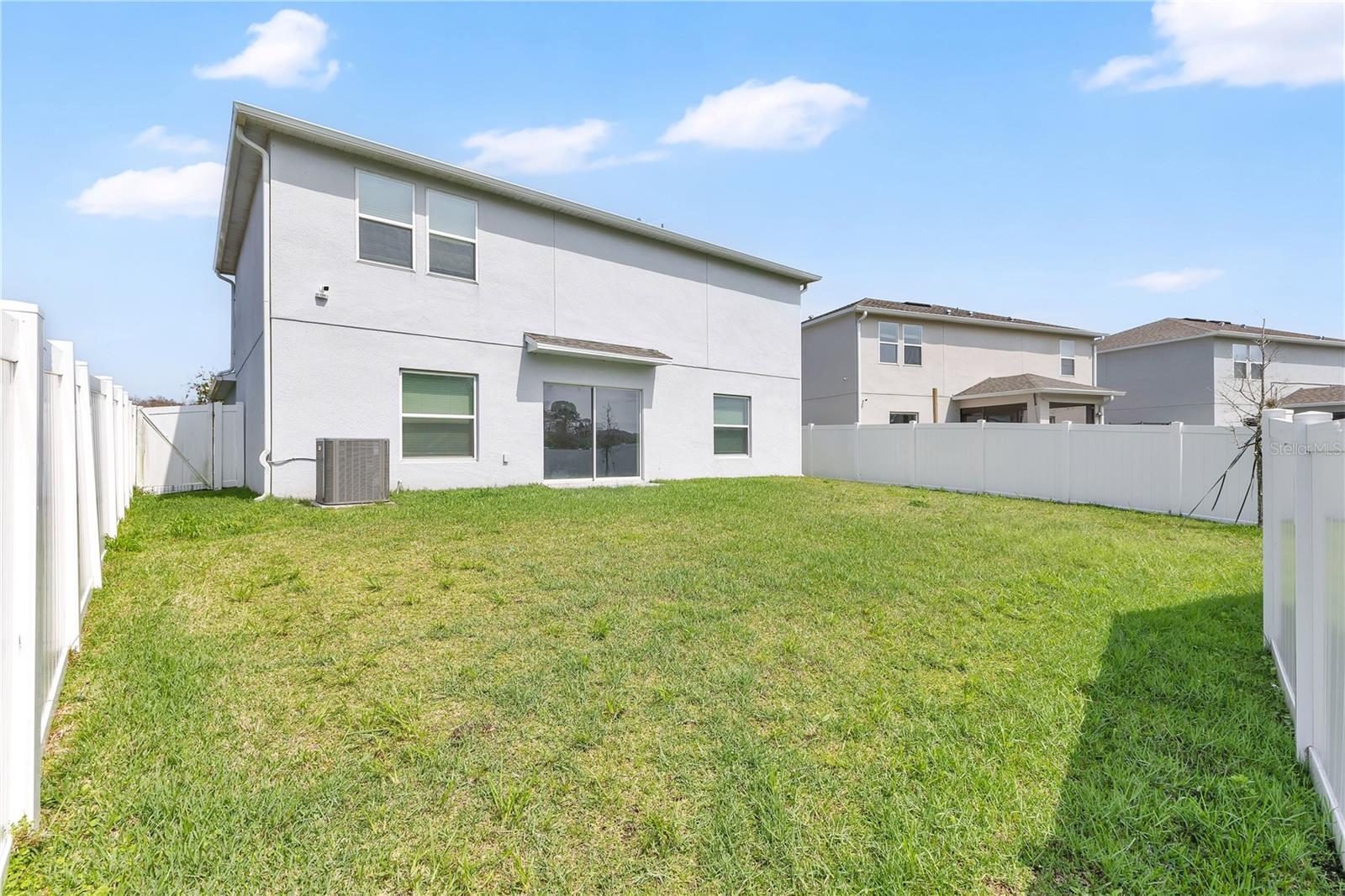 557 Pink Ibis Bnd Property Photo 16