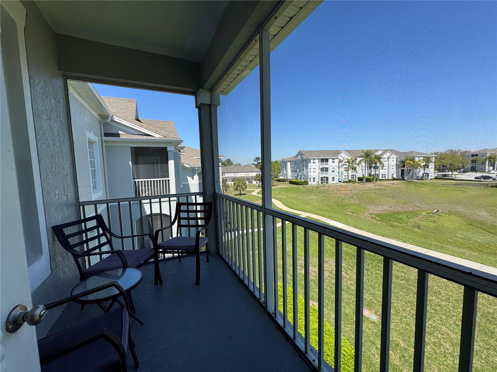 2305 Silver Palm Dr #302 Property Photo 2