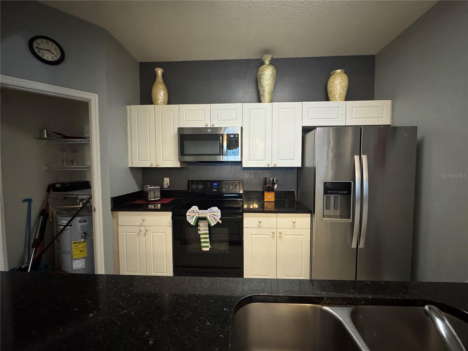 2305 Silver Palm Dr #302 Property Photo 4