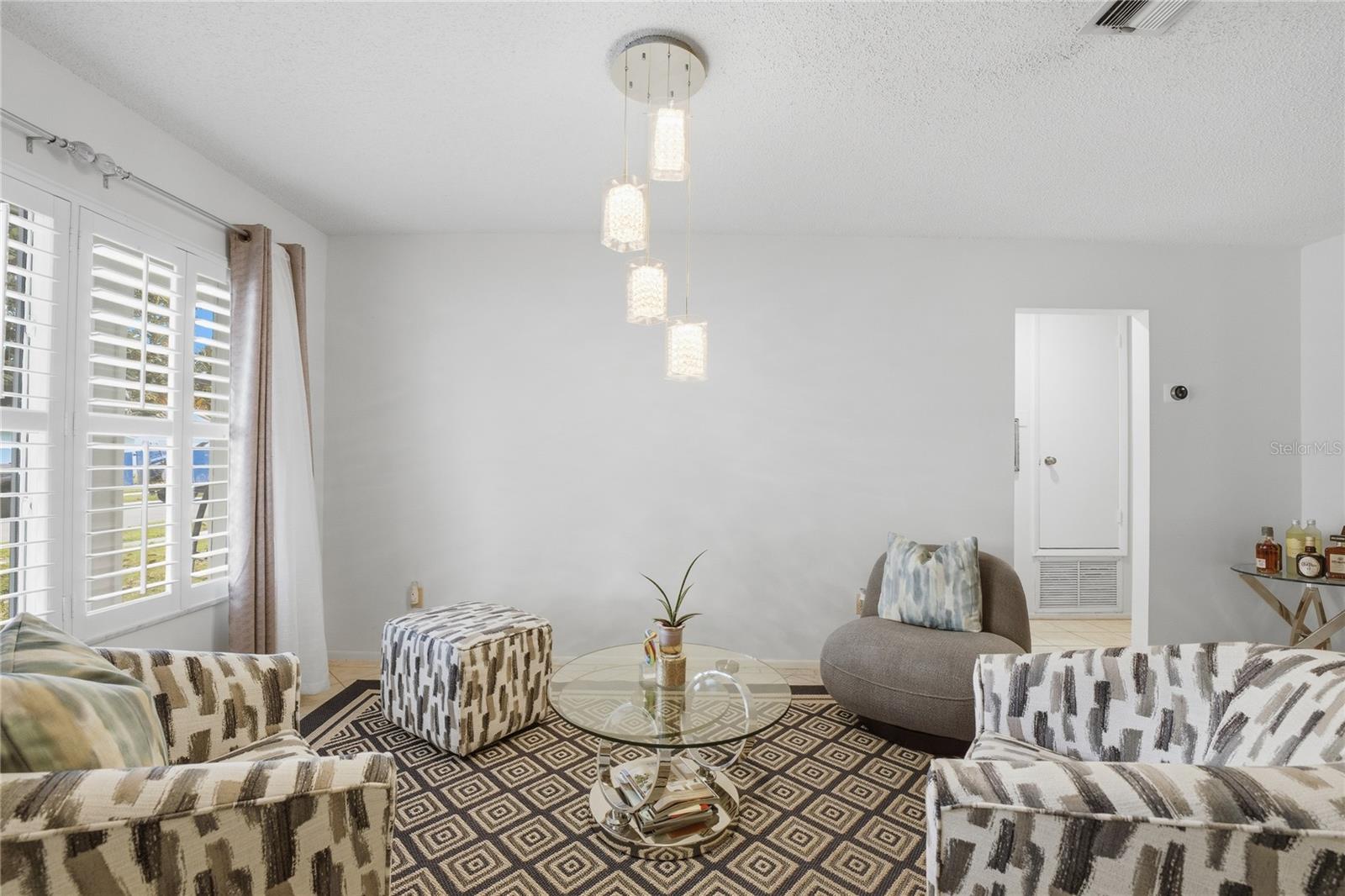 10725 William Tell Dr Property Photo 4