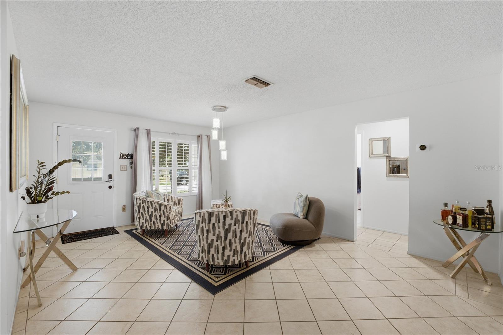 10725 William Tell Dr Property Photo 6