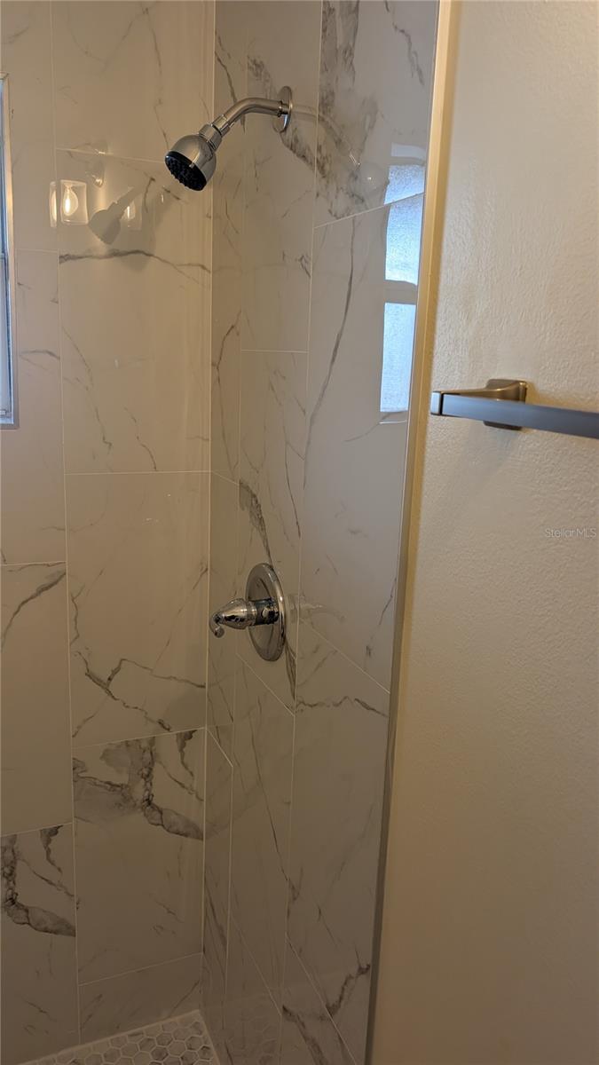 408 Lexington Dr Property Photo 19