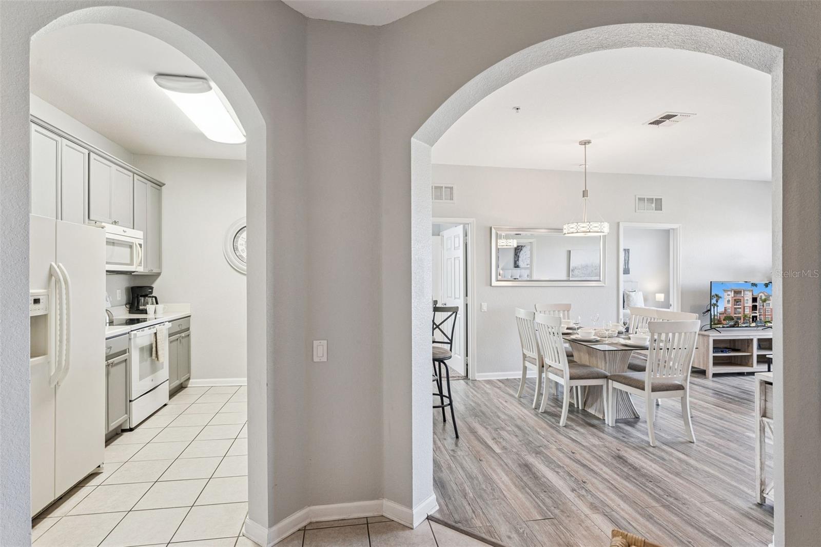4862 Cayview Ave #403 Property Photo 6