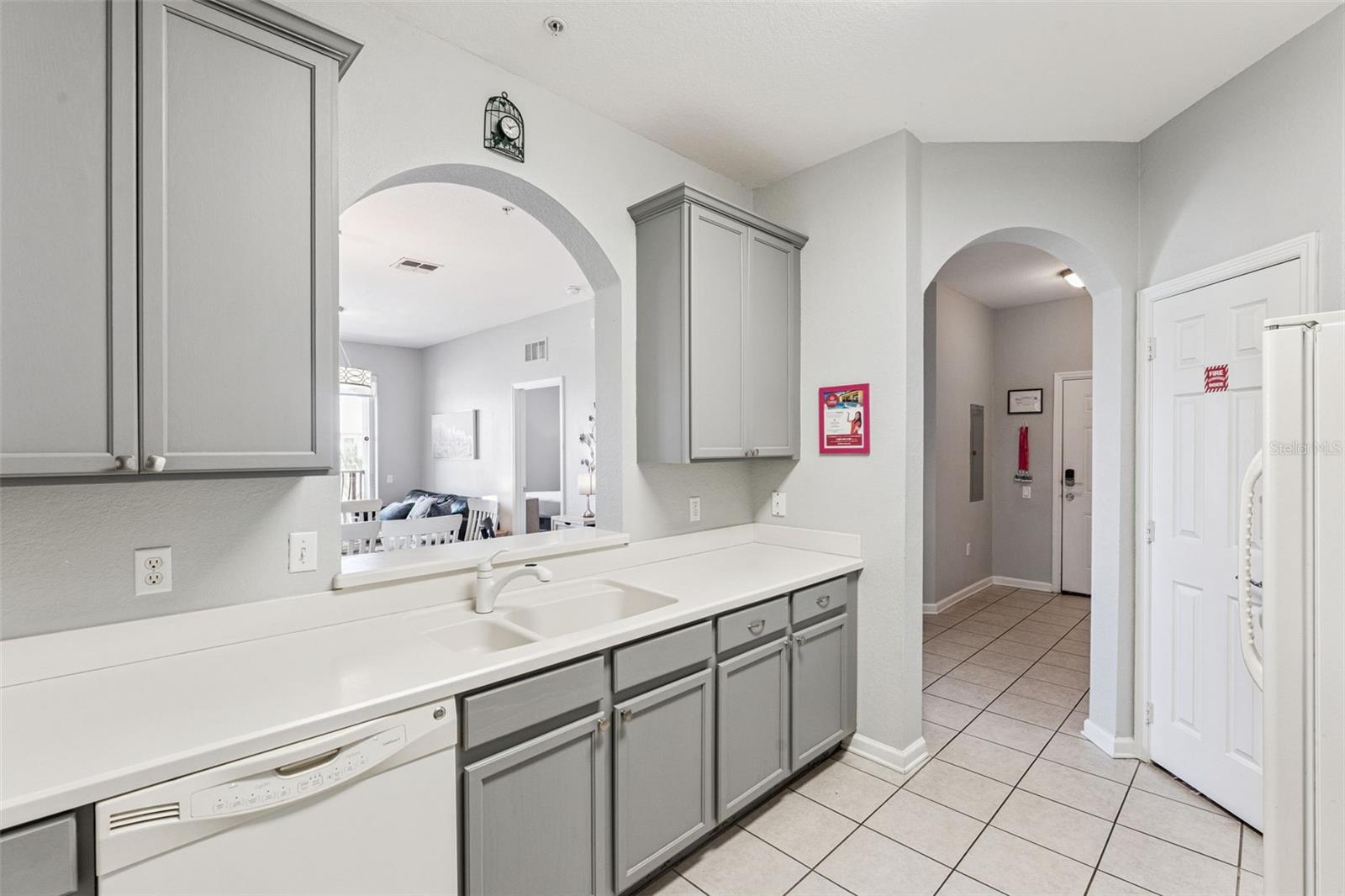 4862 Cayview Ave #403 Property Photo 11