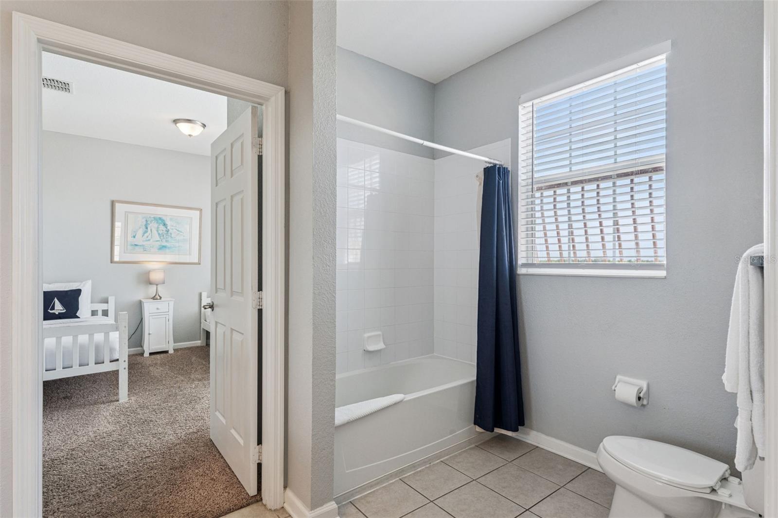 4862 Cayview Ave #403 Property Photo 20