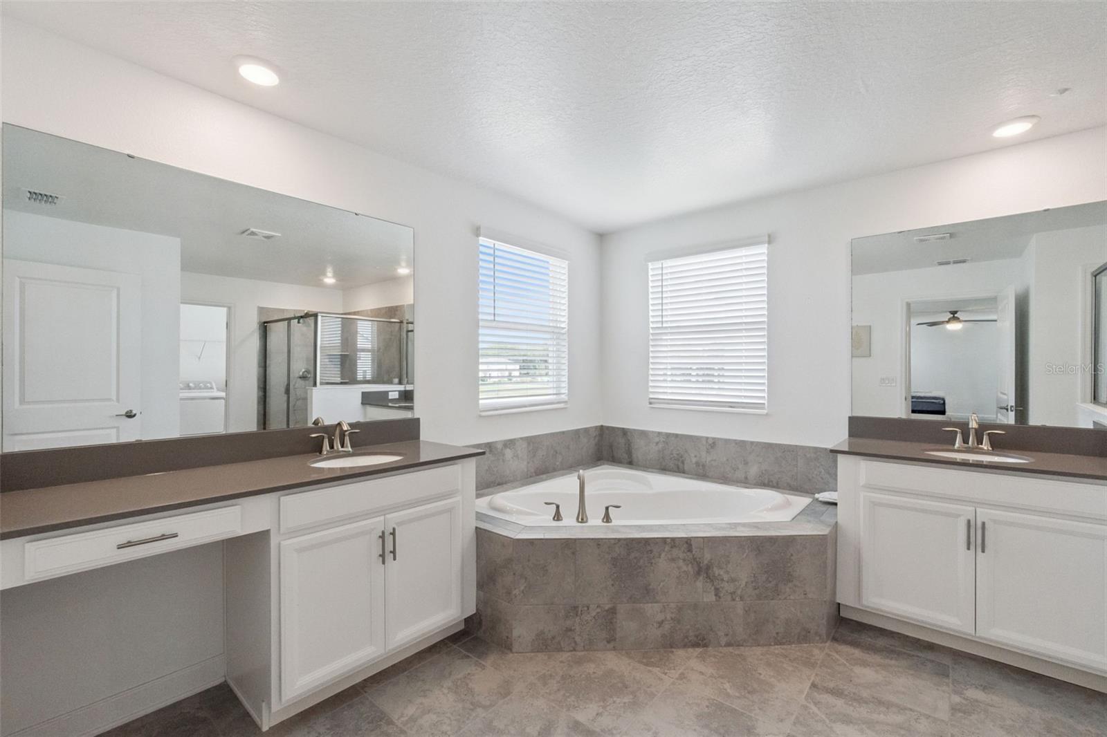 3373 Wauseon Dr Property Photo 32