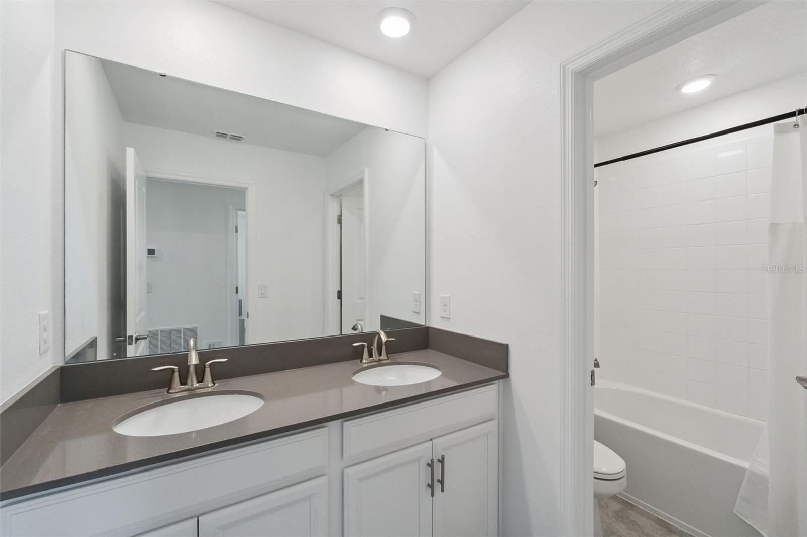 3373 Wauseon Dr Property Photo 35