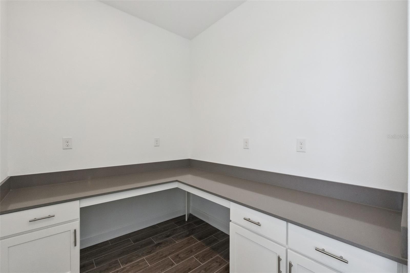 3373 Wauseon Dr Property Photo 38