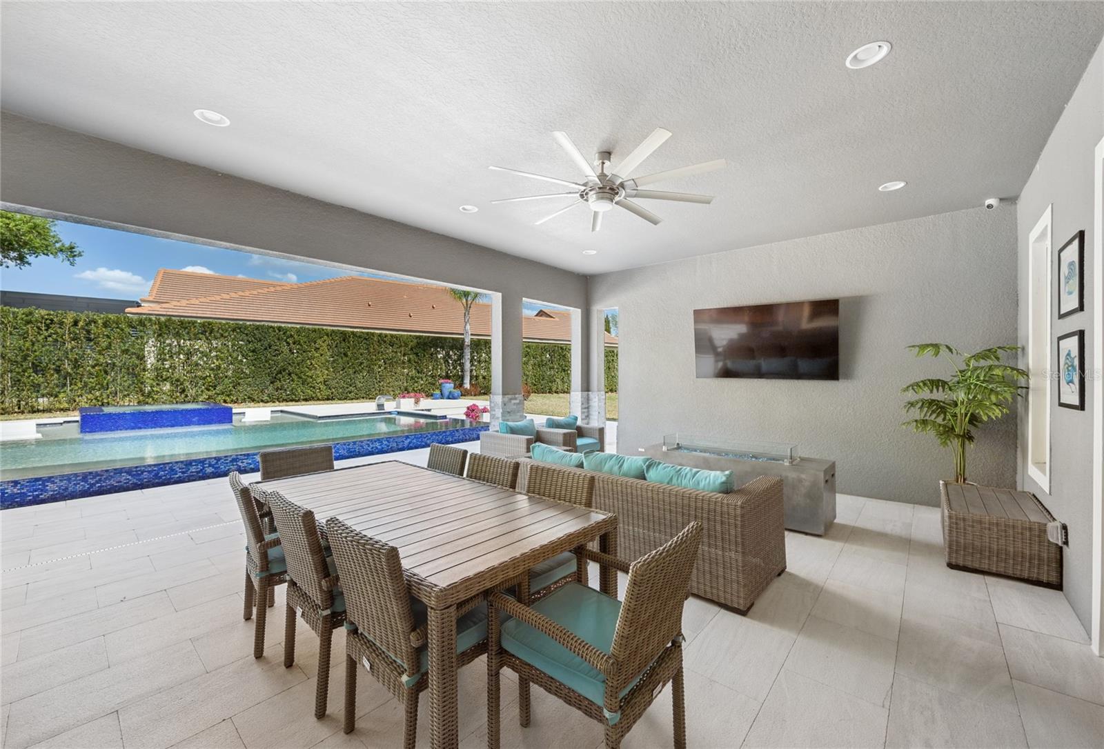 1316 Estancia Woods Loop Property Photo 10