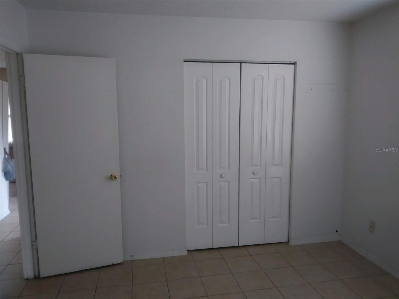 736 Michigan Ct #4 Property Photo 5