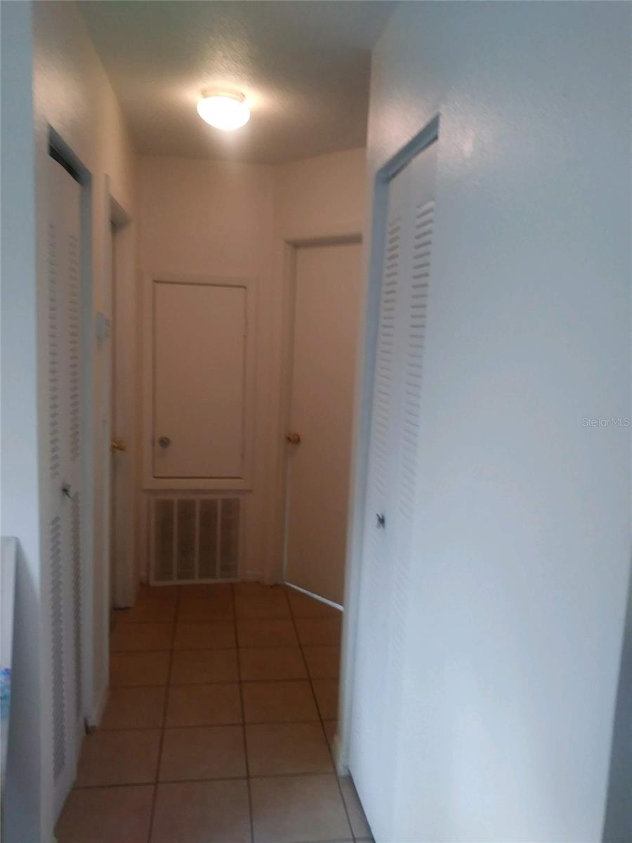 736 Michigan Ct #4 Property Photo 8