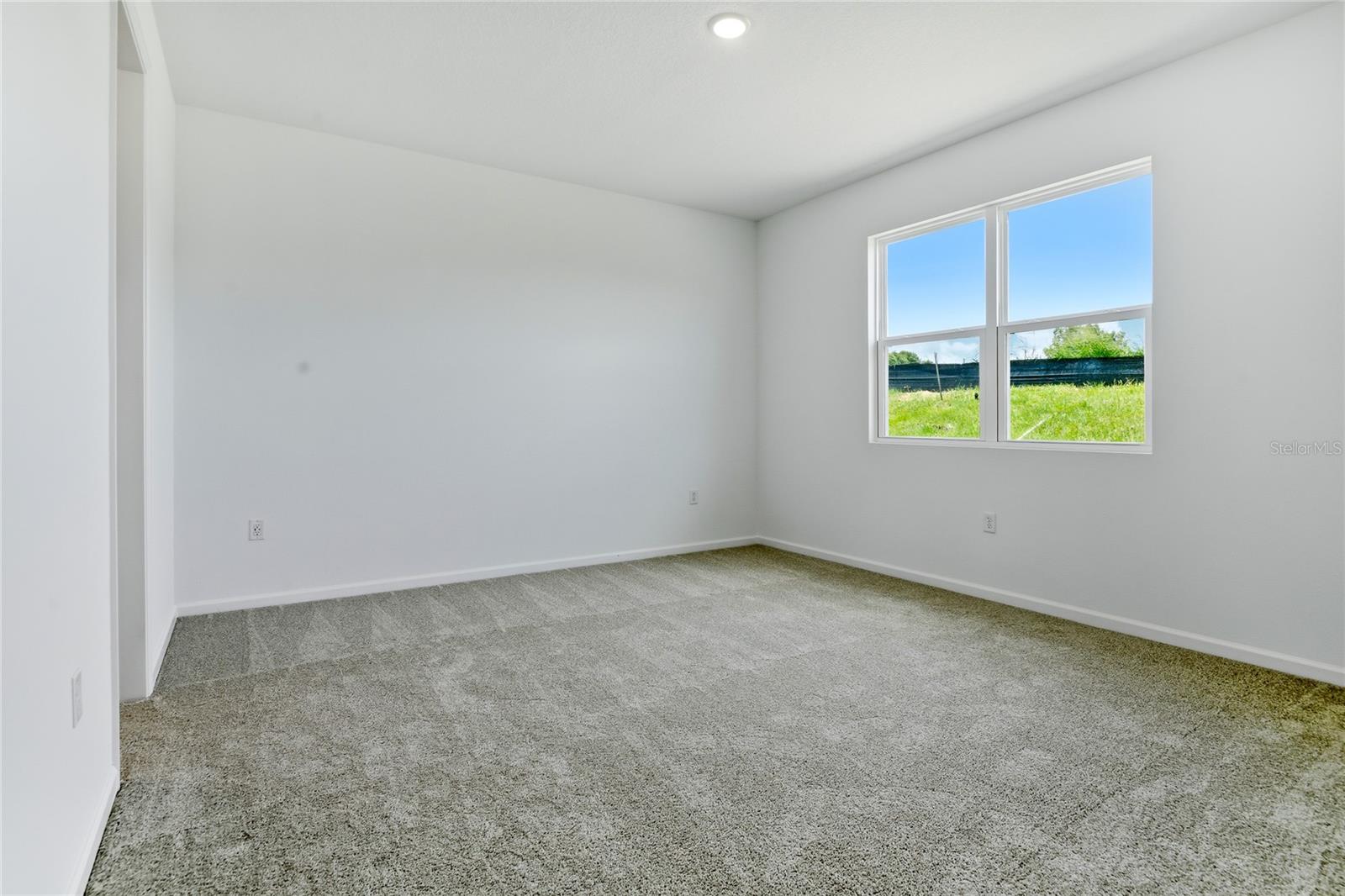 1269 Daisy Hill Ave Property Photo 14