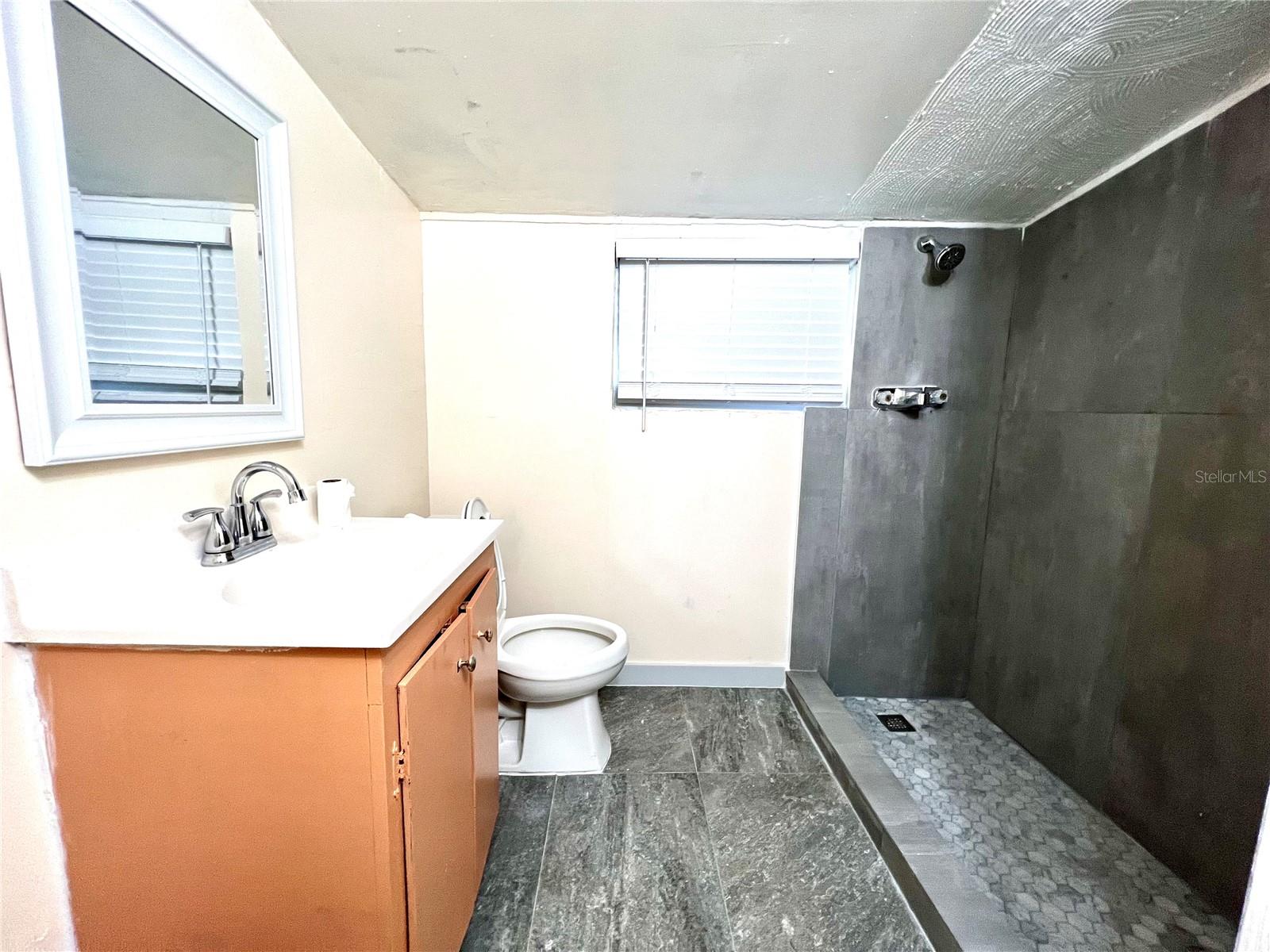 343 Weaver Ave Property Photo 7