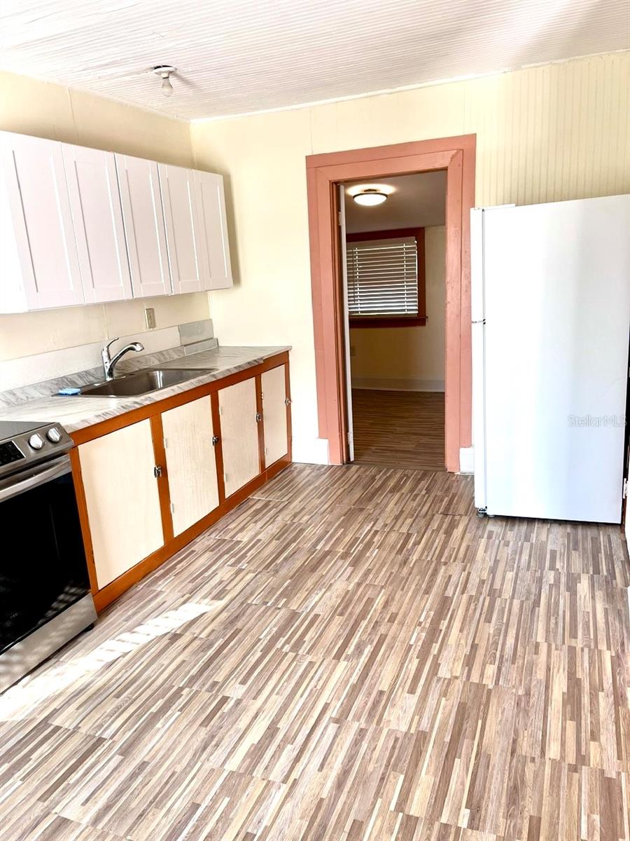 343 Weaver Ave Property Photo 15
