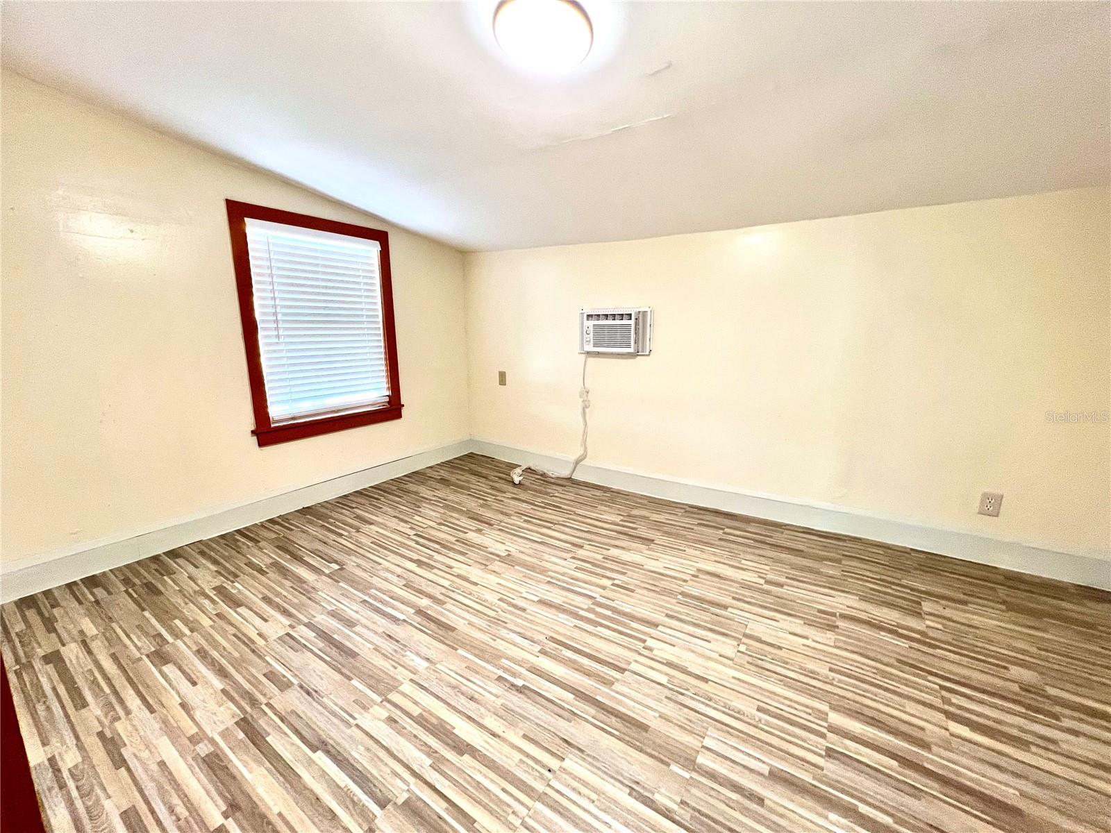 343 Weaver Ave Property Photo 30