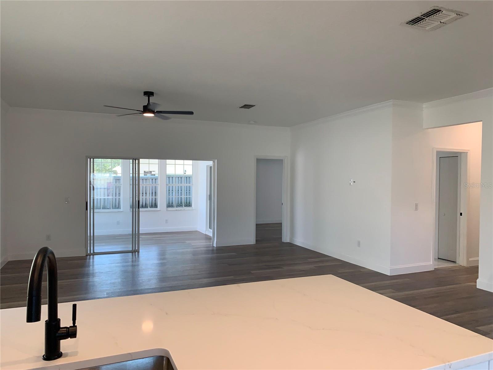 133 Jaybee Ave Property Photo 7